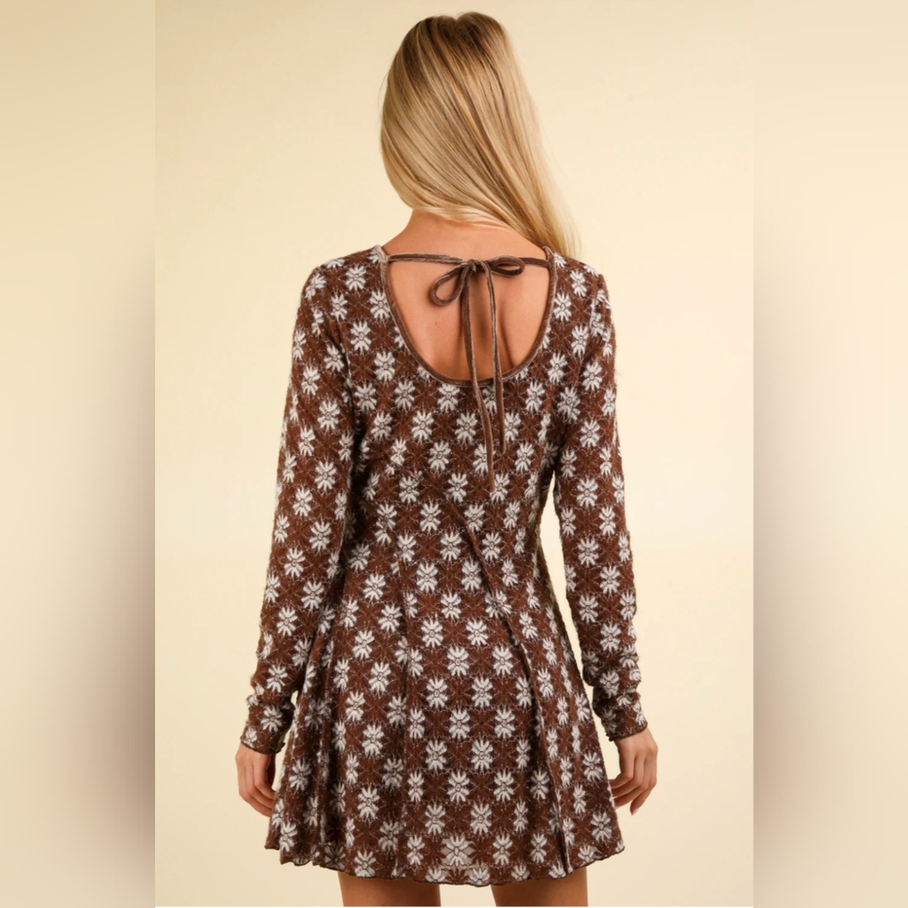 Boutique NewIn Chocolate Floral Skater Dress Size Small NWT